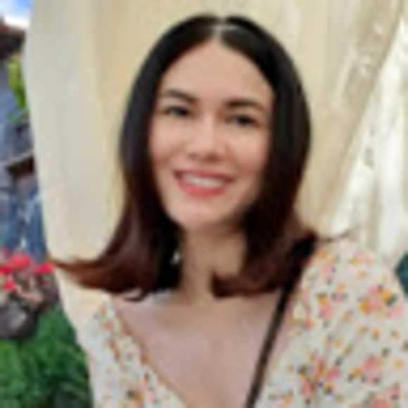 Meet your Posher, Jade - Picture 2 of 2